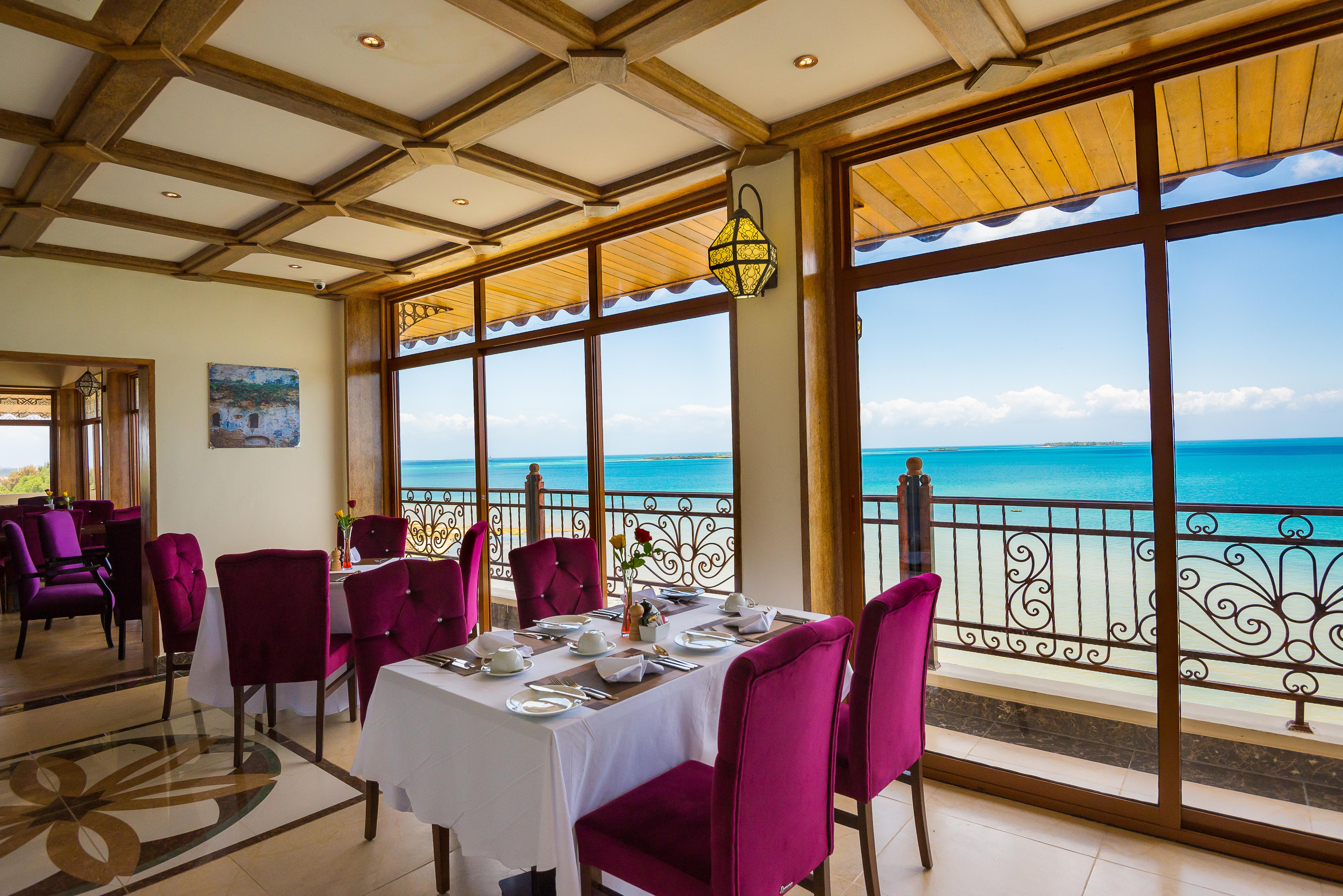 Golden Tulip Hotell 4*