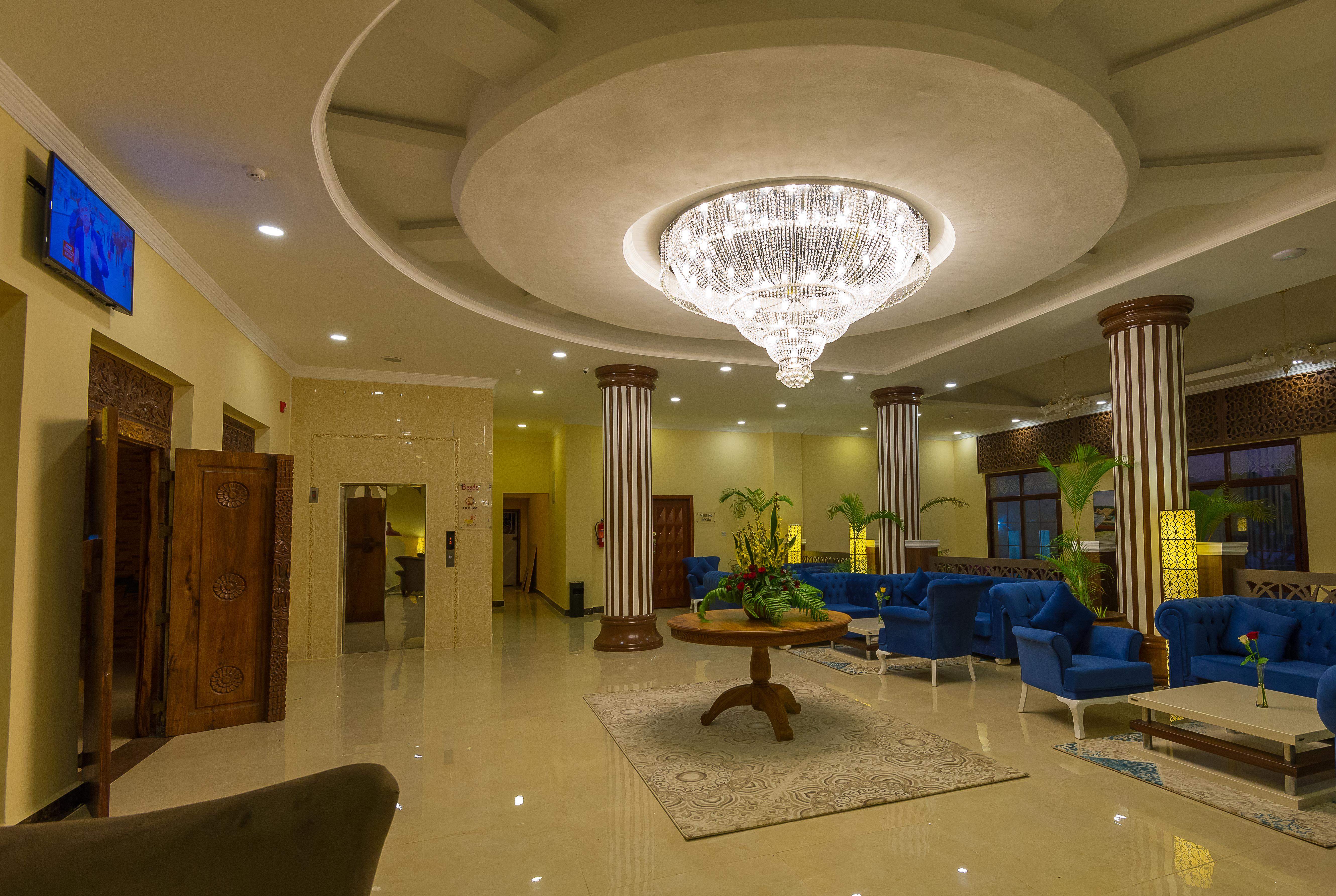 Golden Tulip Hotell 4*